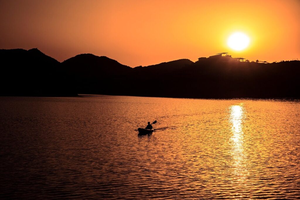 kayaking tours in Sri Lanka