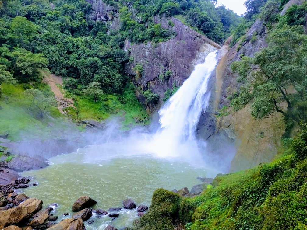 Dunhida Falls, Sri Lanka
